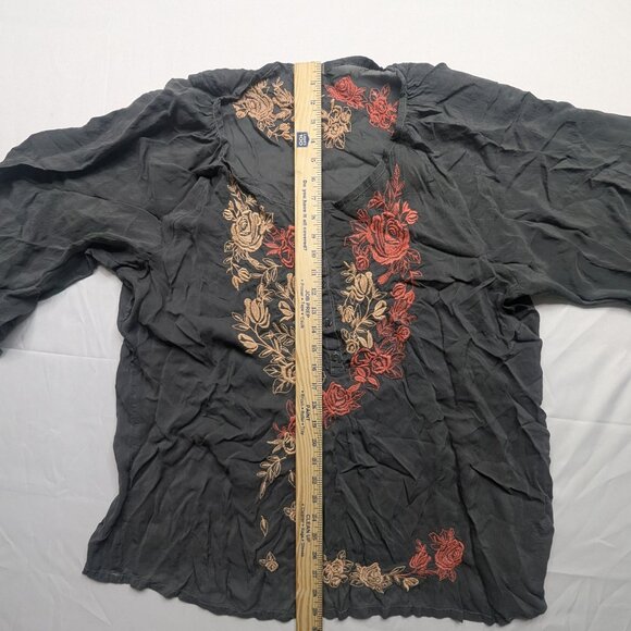 Johnny Was Vintage Grey with beige & rust Embroidery Scoop neck with Buttons 2X - Picture 4 of 7